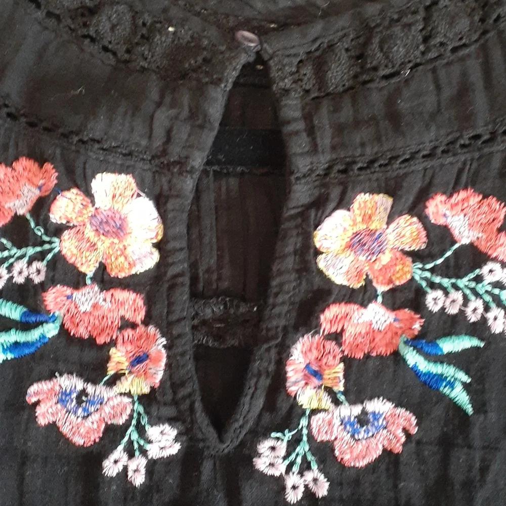 Free people black tunic embroidery floral Boho Festival   top size xs - Picture 9 of 16